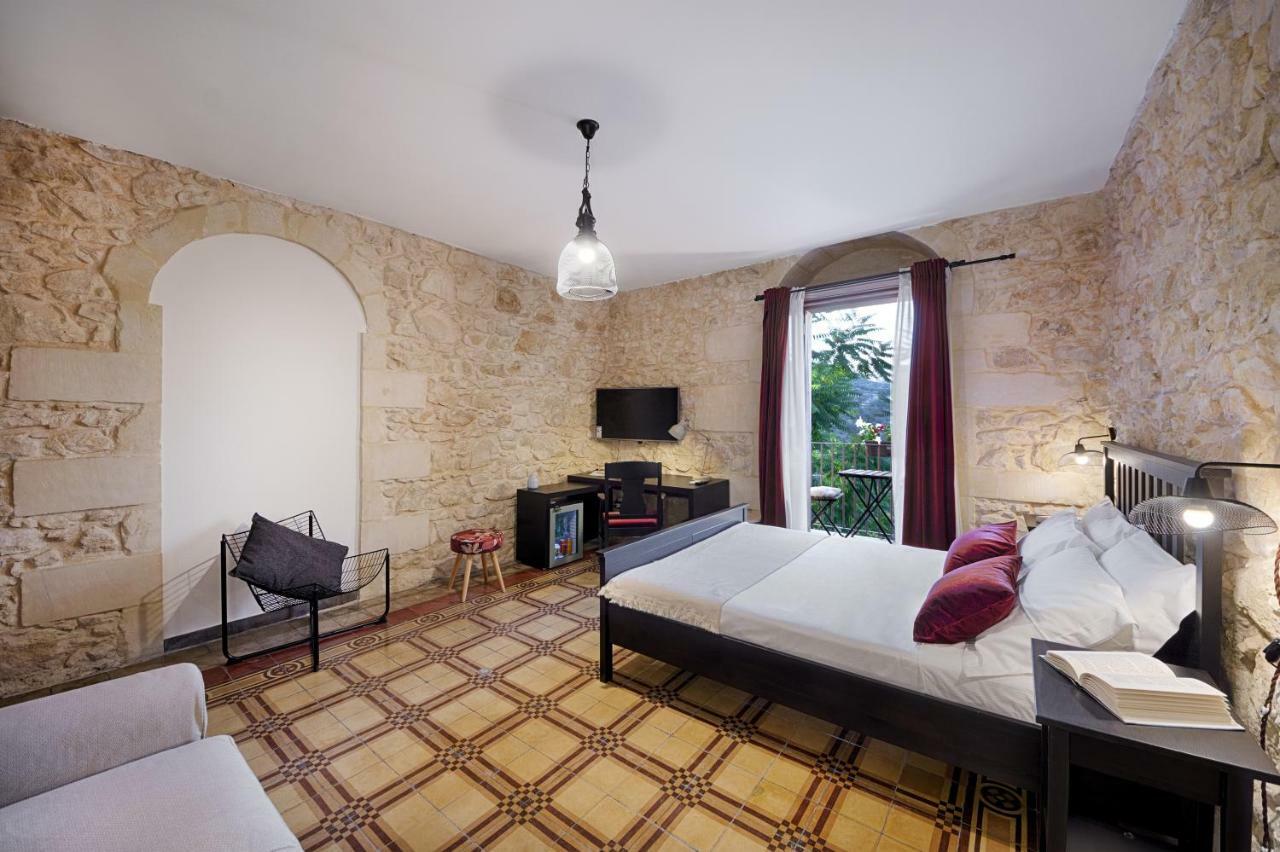 Centosedici Rooms Ragusa Exteriör bild